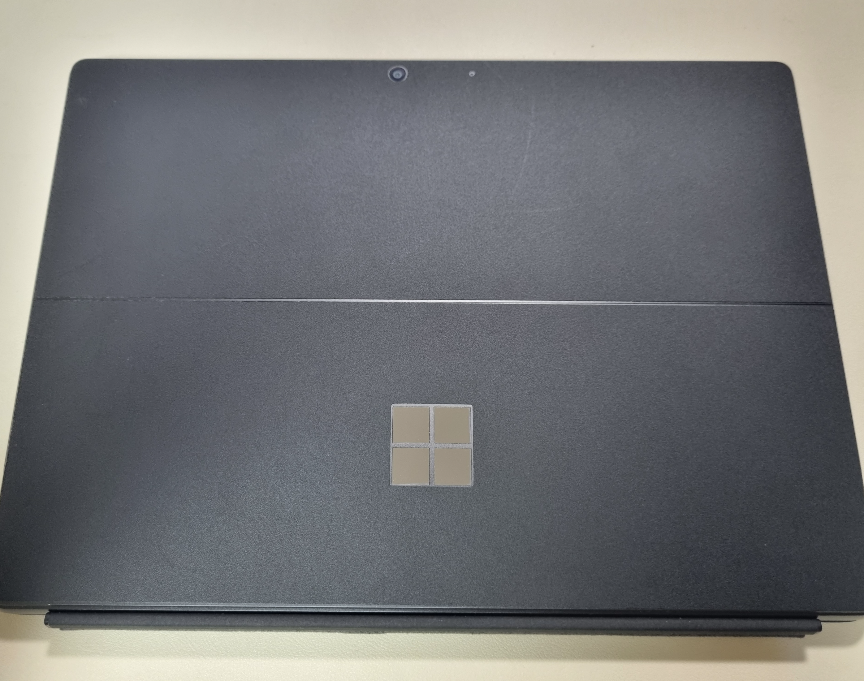 서피스 프로 9 후면 사진