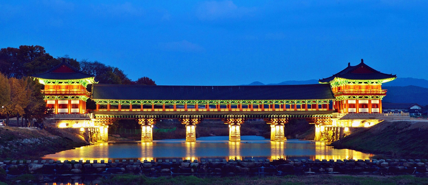 경주 ‘황리단길 + 월정교 야경’