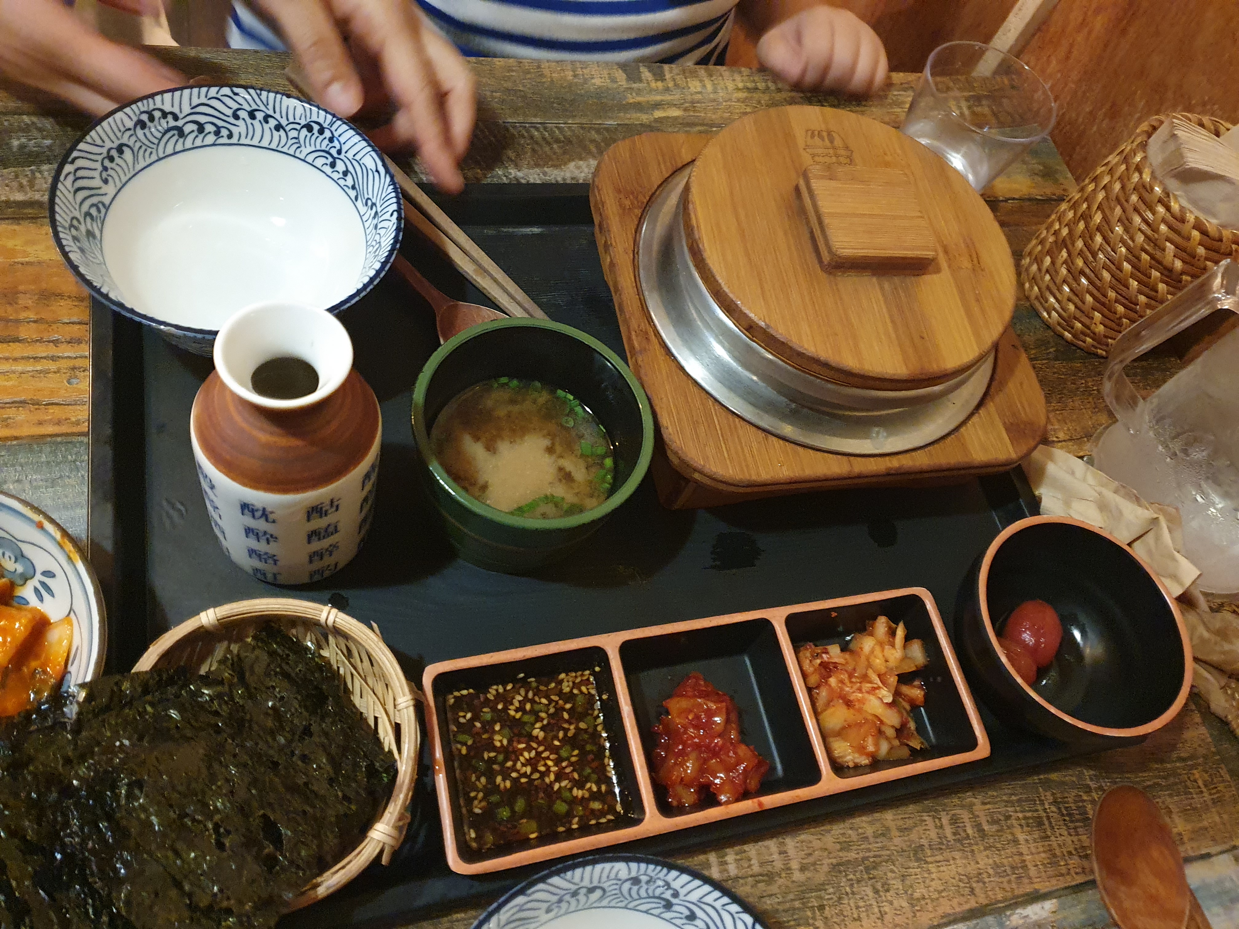 갈마동 한정식 밥한톨 여수삼치솥밥