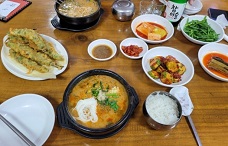 우렁이추어탕