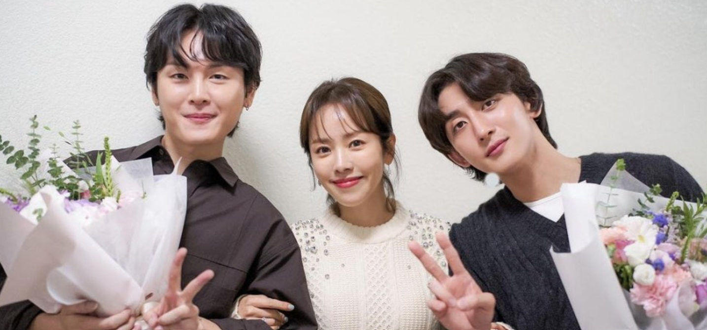 한지민 최정훈 듀엣 공연