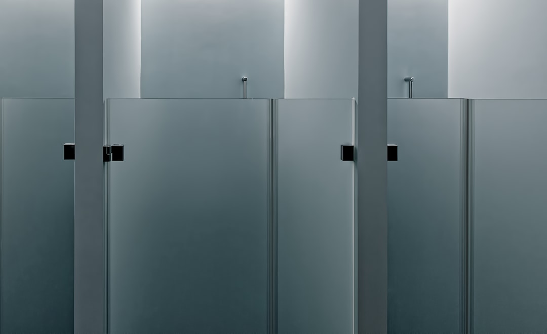 Sliding door.