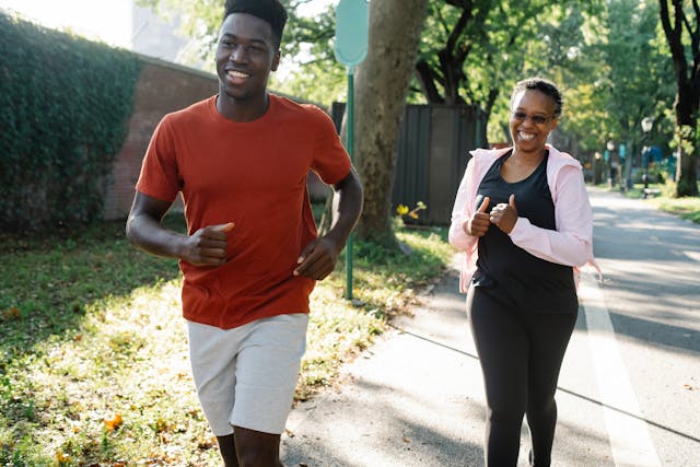 50대도 간단하고 안전하게 무릎 안 아프게 할 수 있는 홈트 3가지