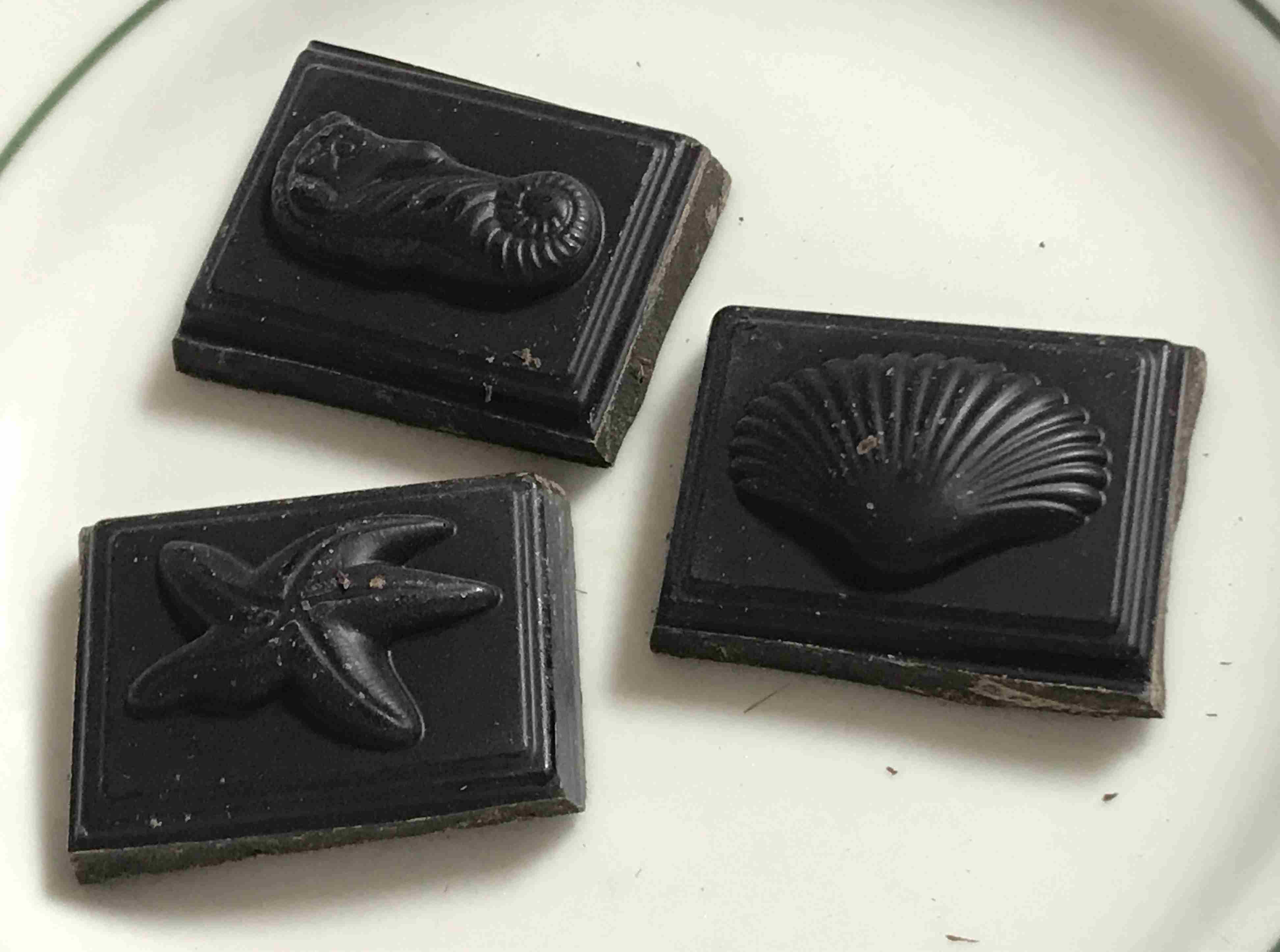 다크초콜릿 조각