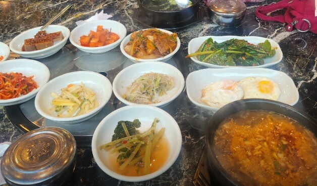 생생정보 오늘 또 방문 스타밥집 가수 박상민이 인정한 부산 엄마 손맛 미담돈