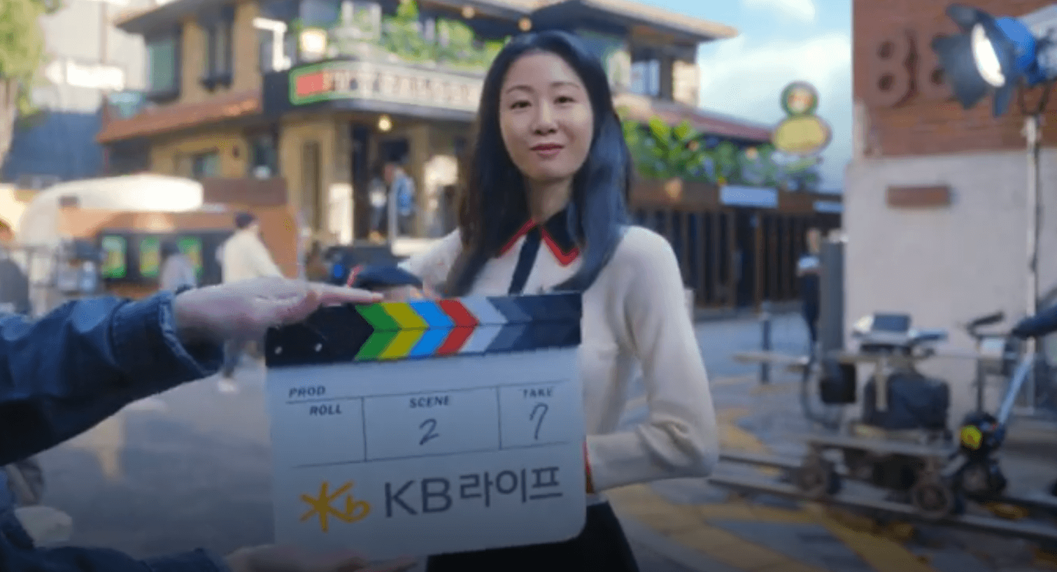 윤여정-배우-광고