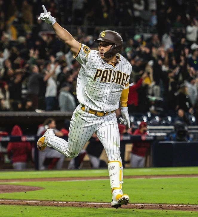 김하성 나이 연봉 타율 성적 프로필