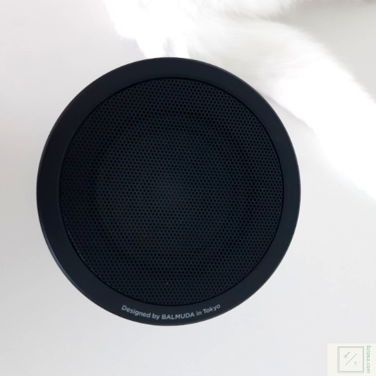 스피커 사진 입니다