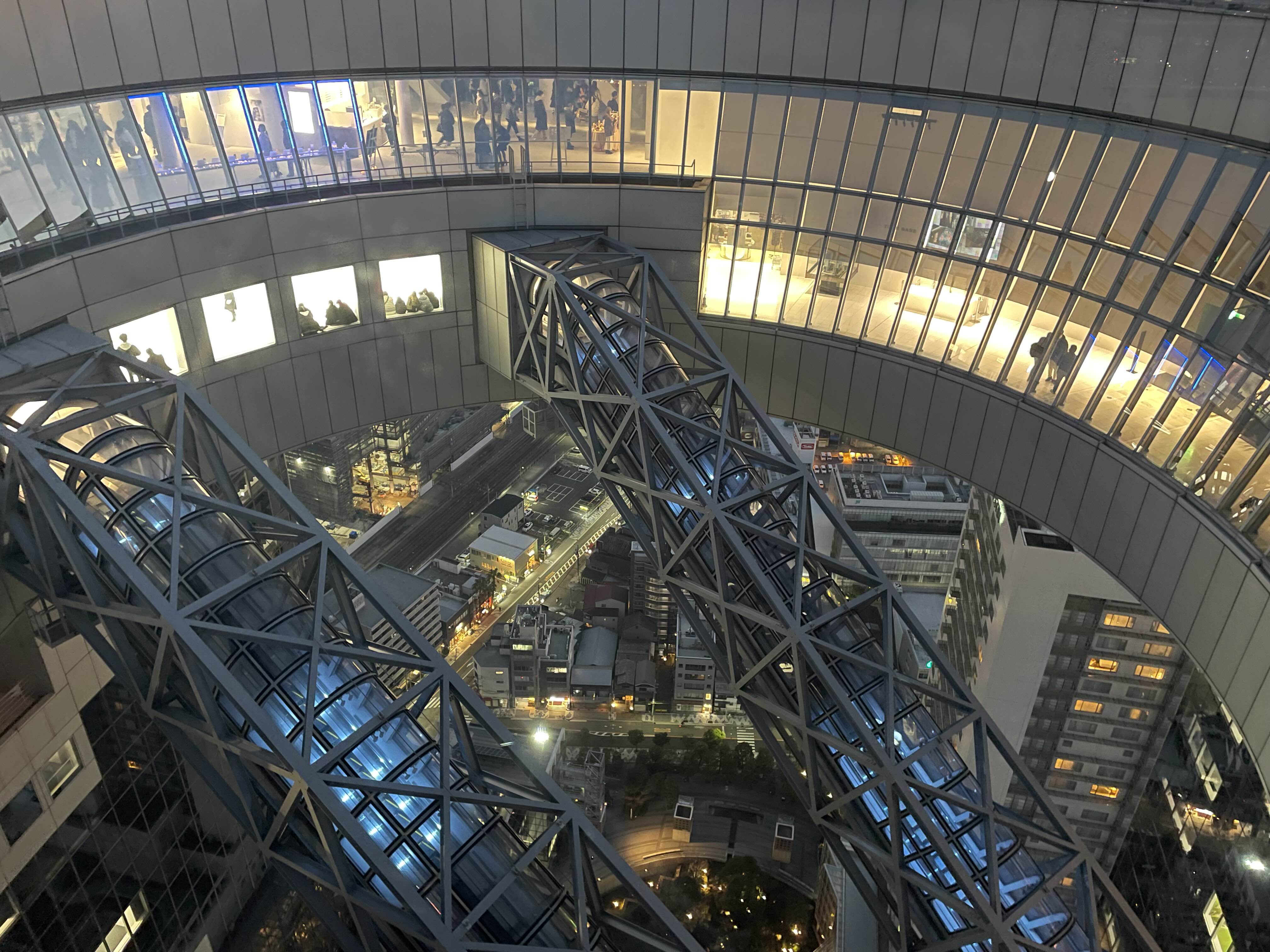 우메다 스카이 빌딩 공중정원