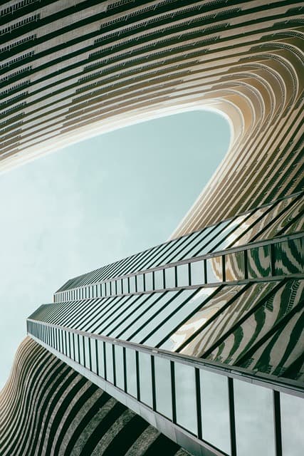 폐 목재에서 탄생한 고강도 합성 목재의 활용 사례