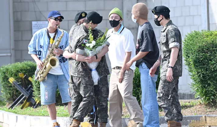 BTS 진 전역 방탄소년단