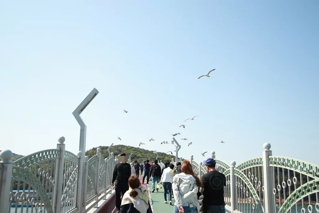 무의도와 소무의도를 잇는 소무의인도교.