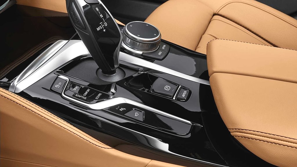 BMW 5시리즈 제원 및 디자인 가격표 특징 정리(520i 530i 가격)