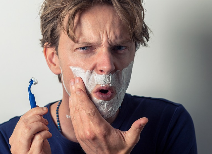 면도기 사용
