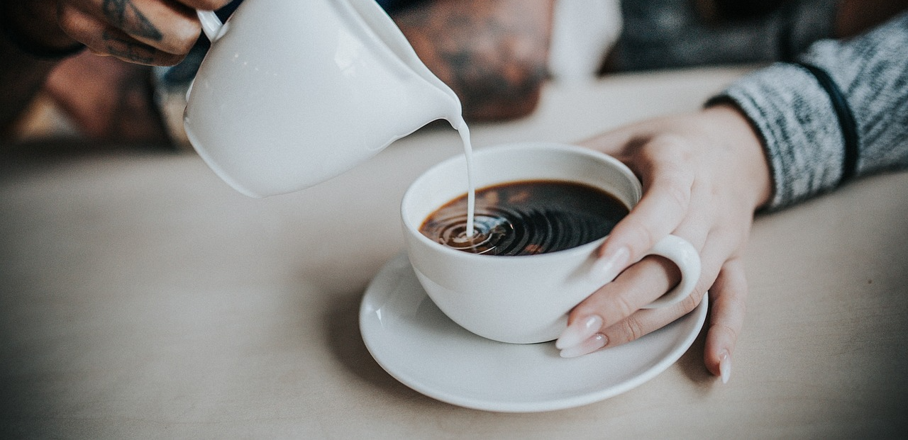 통풍예방을 위한 커피마시기