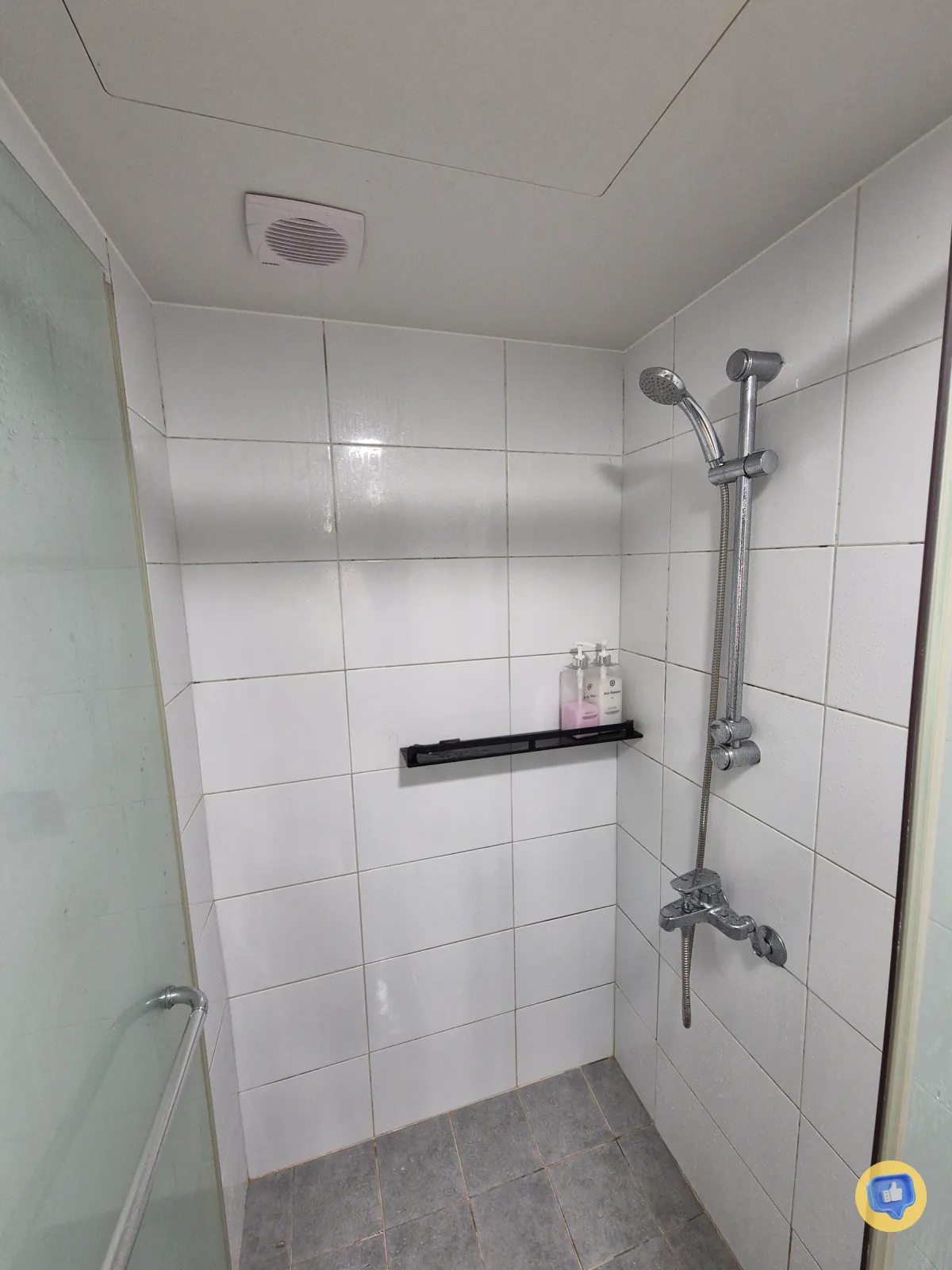 짐티피 샤워실 샴푸 바디워시