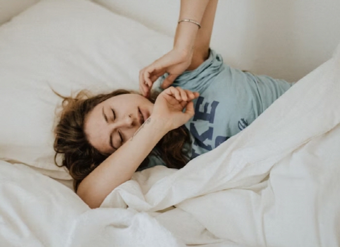 눈밑 떨림, 눈꺼풀 떨림