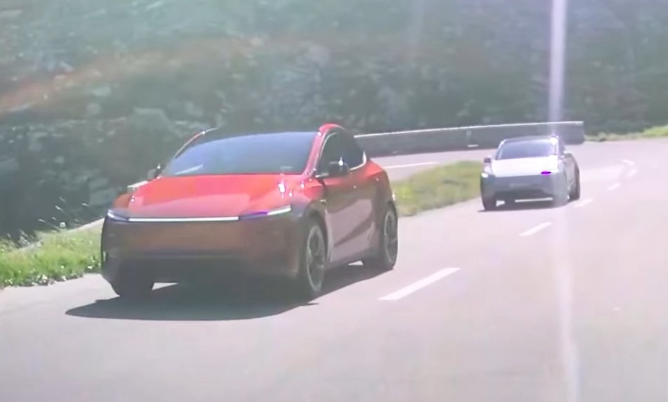 테슬라 '뉴 모델 Y 퍼포먼스' 테스트카 (출처 : 오토스파이넷)