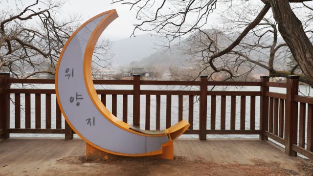 경남의 숨은 단풍 명소 TOP 5 – 붐비지 않고 여유롭게 즐기는 가을