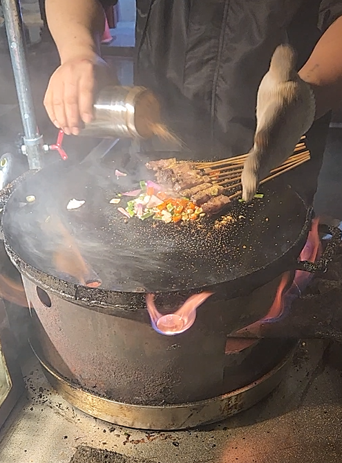 타이베이 스트릿 푸드: 스린 야시장과 라오허제 야시장 및 시먼 탐방_라오허제 야시장_양꼬치 시즈닝