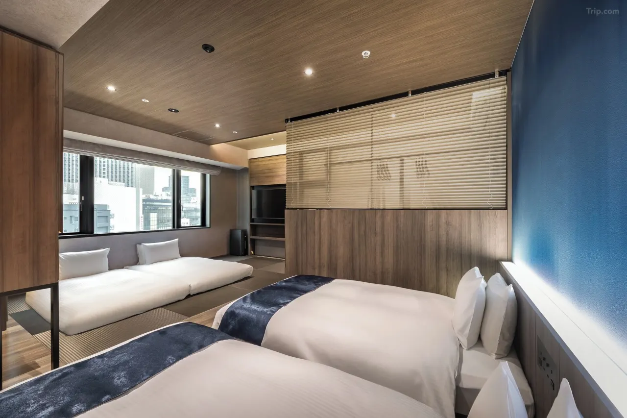 앤 히어 오사카 난바(1)