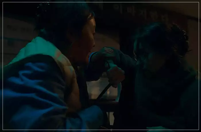디즈니-플러스-무빙-격투를-벌이는-미현