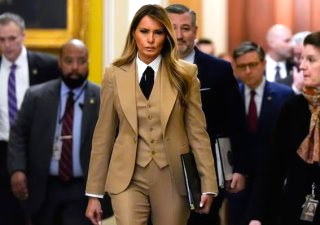 공개 반박 엡스타인 트럼프 와이프, 소개 관련성 부인