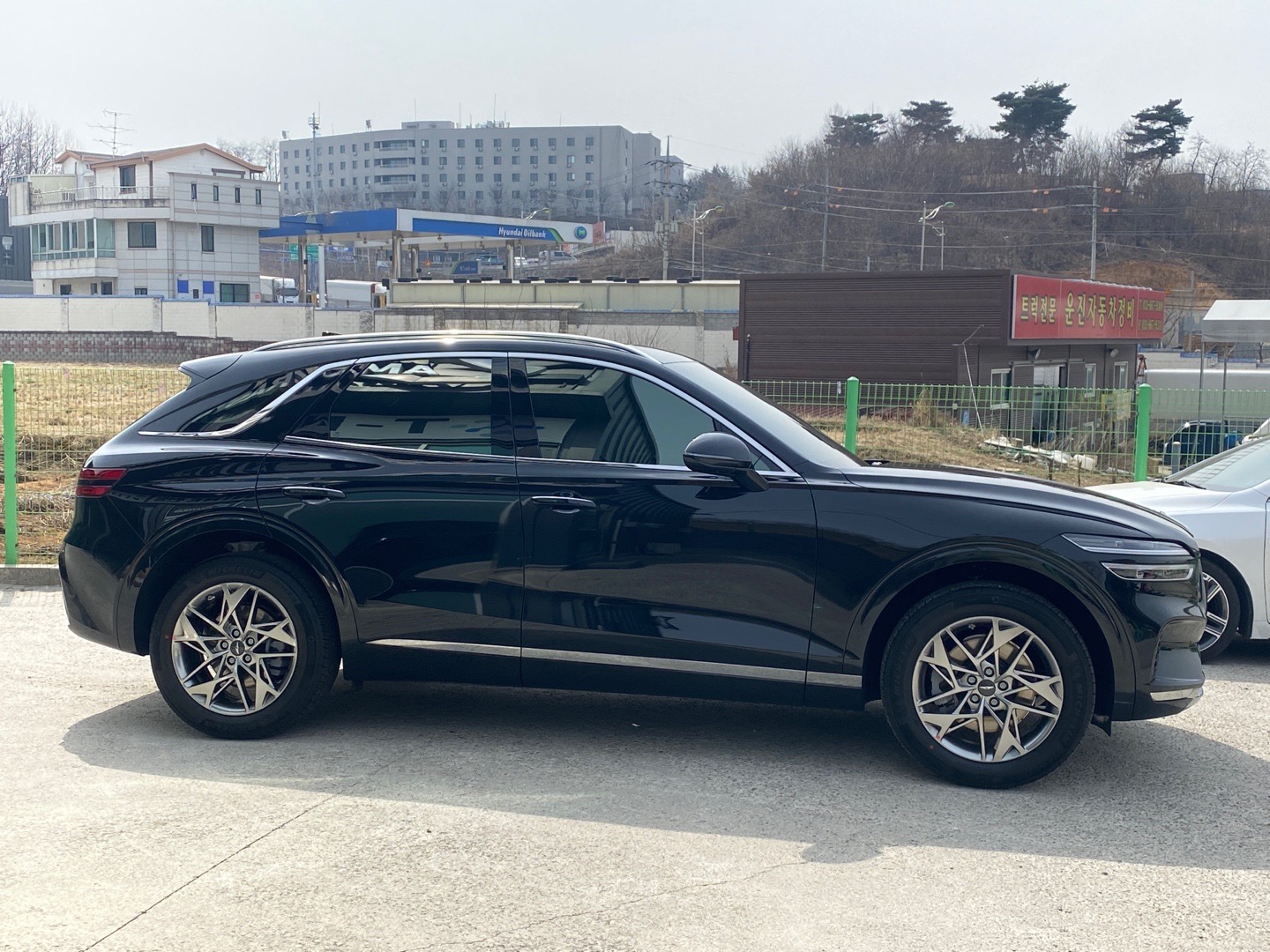 제네시스 gv70 옆면