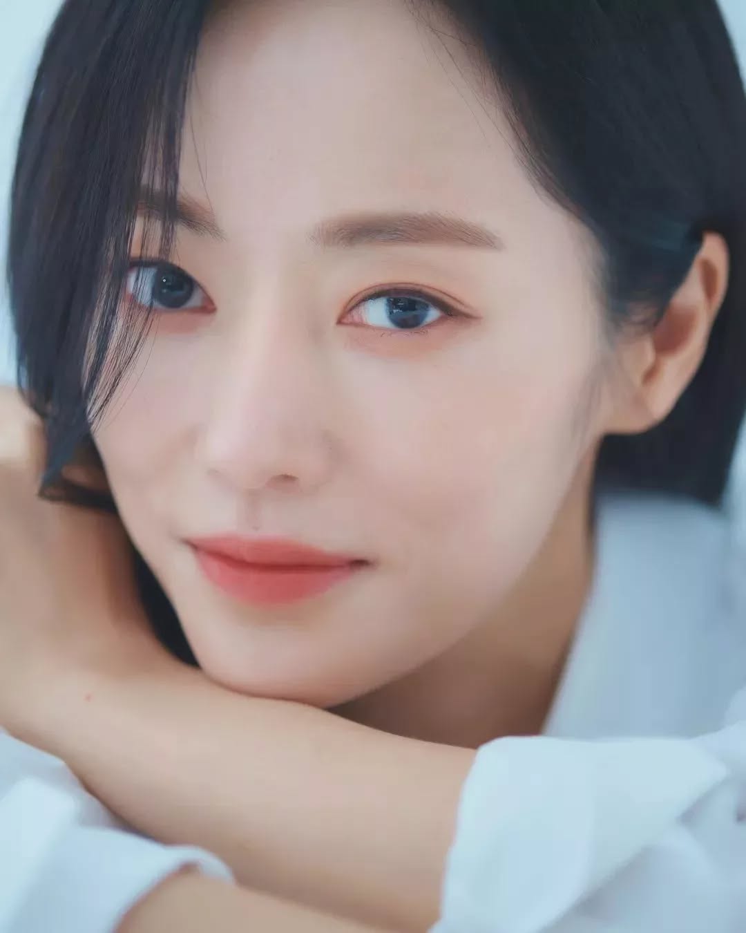 배우 윤아정