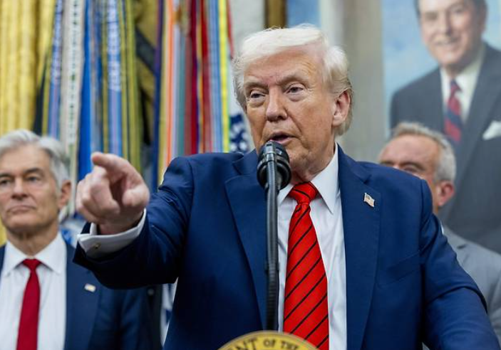 백악관 공무원 해고