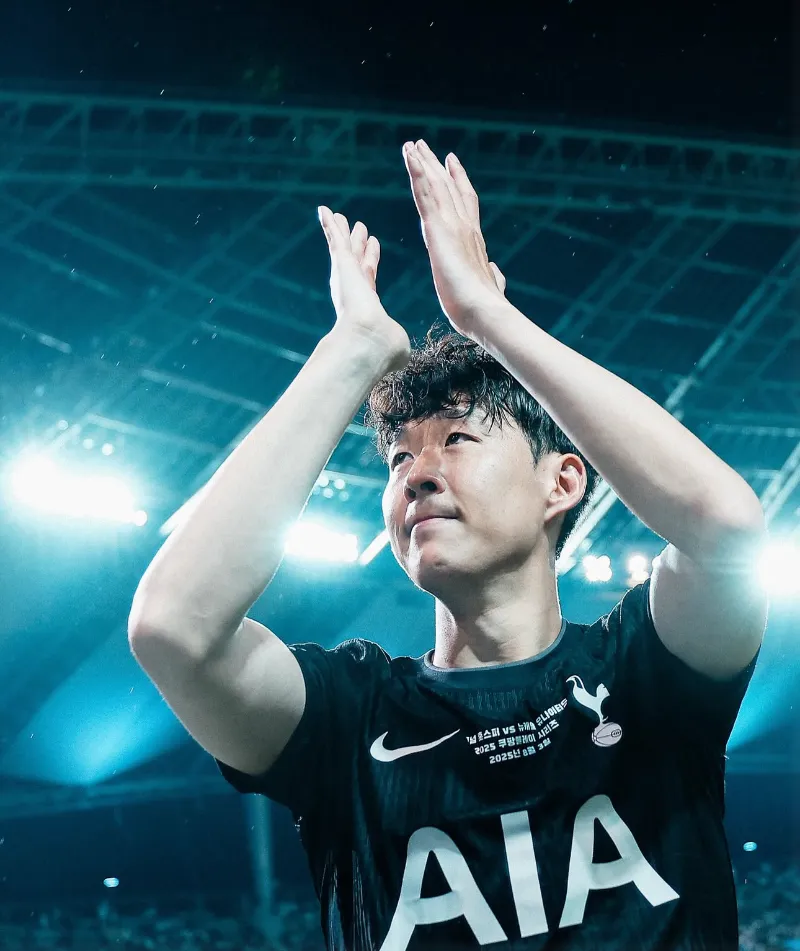 손흥민, 손흥민 고별전, 토트넘, 손흥민 토트넘, 손흥민 이적, 손흥민 눈물, EPL 득점왕, 손흥민 마지막 경기, 손흥민 레전드, 서울월드컵경기장, 손흥민 교체, 손흥민 카드오브아너, 손흥민 토트넘 기록, 손흥민 업적