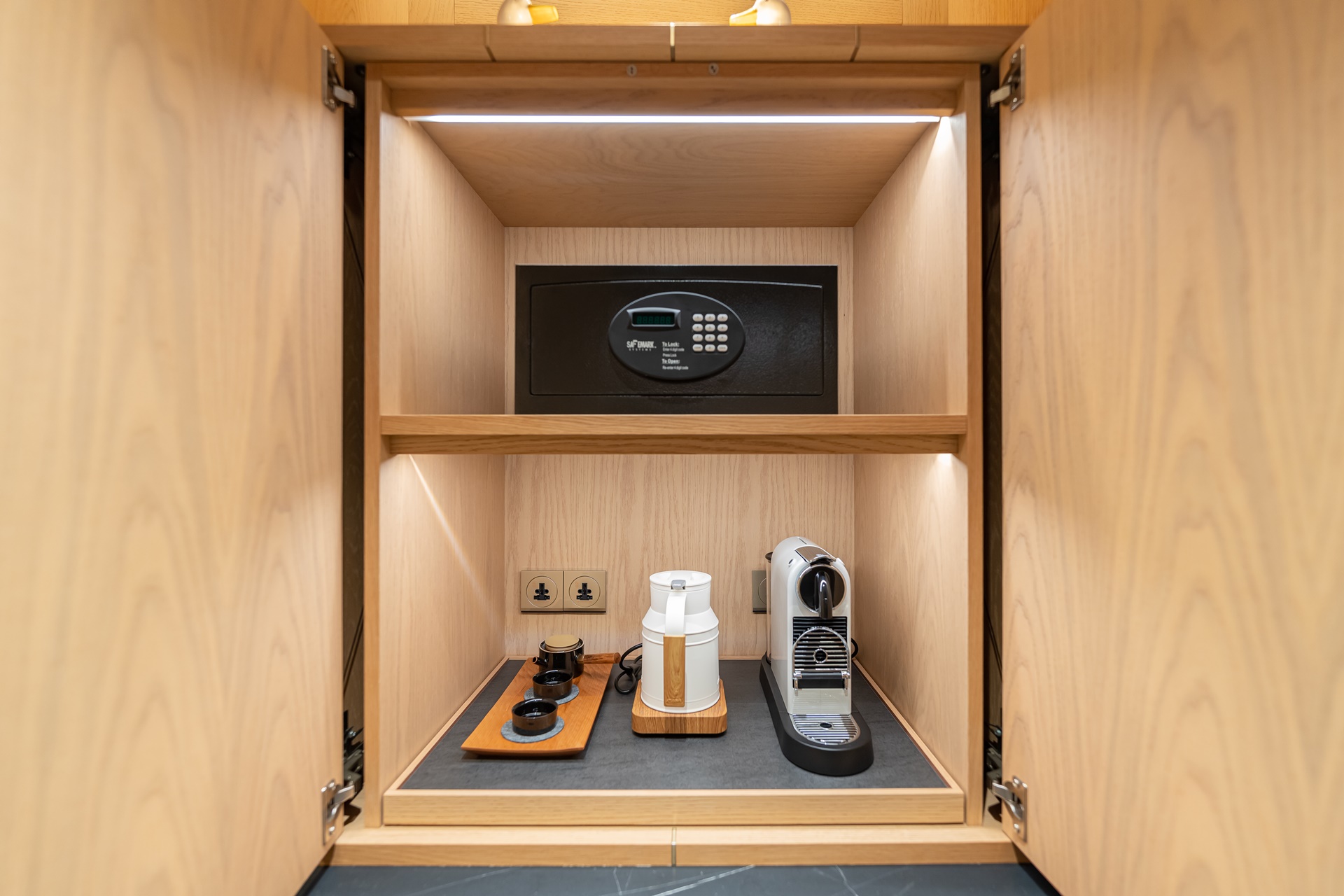 #JW메리어트 #JW메리어트제주 #JW메리어트제주리조트&스파 #범섬 #빌벤슬리 #서귀포호텔 #제주리조트 #제주메리어트 #제주여행 #제주호텔 #댄싱두루미 #더플라잉호그 #아일랜드키친