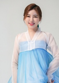 송가인-날씬한복