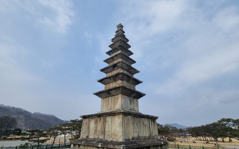 충주 중앙탑사적공원 탑평리 칠층석탑, 무료 주차 및 탄금호 무지개길 관람