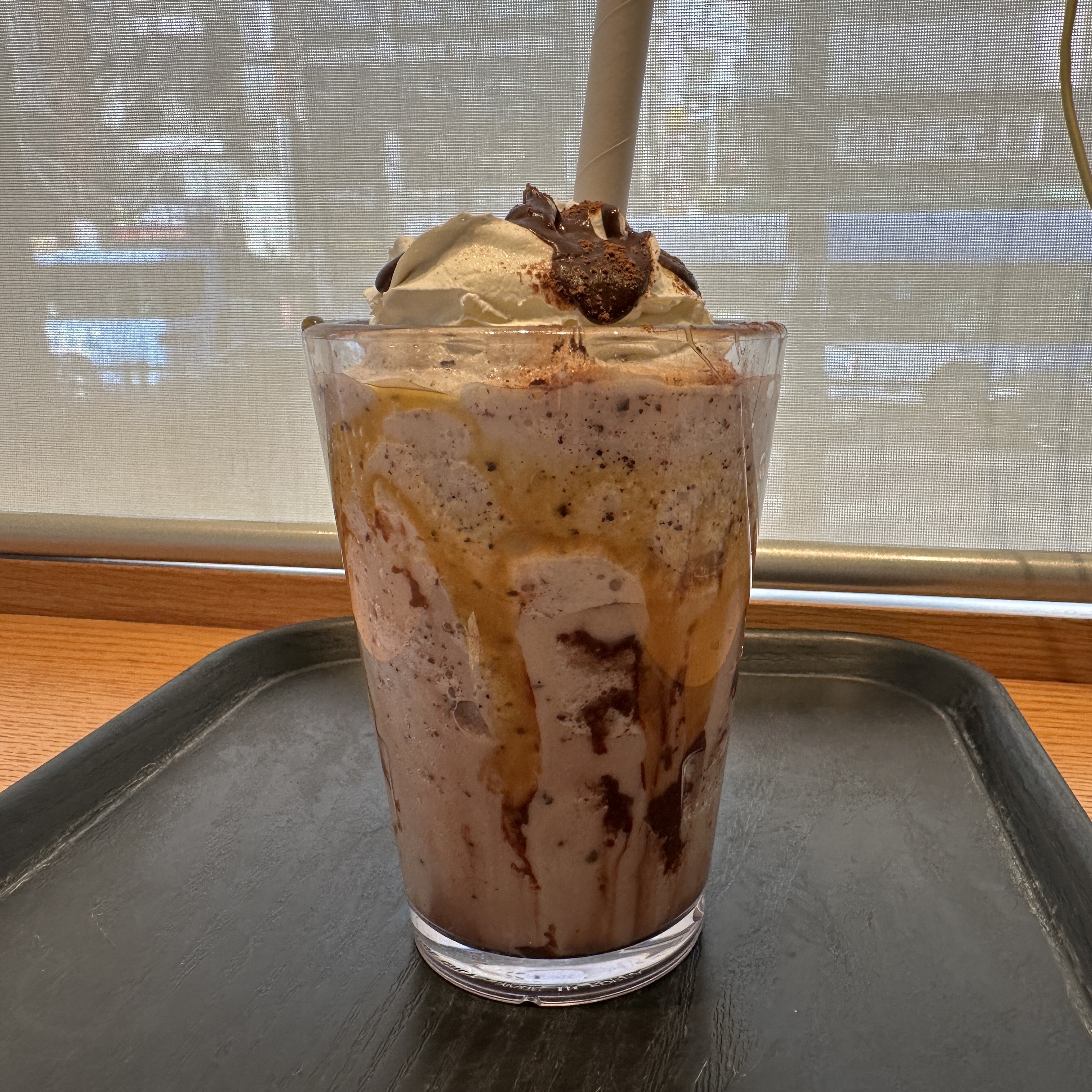 조카인드스누피초코카라멜프라푸치노