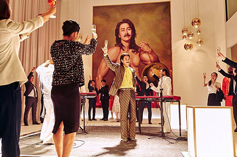 영화-킬링-로맨스-이선균-연기-모습