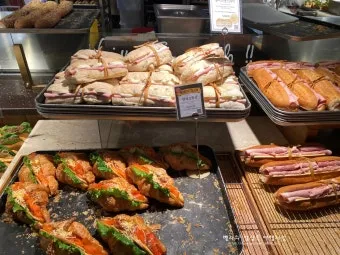 성심당 롯데대전점 케익 무너져 내린 망고시루 한 자리서 뚝딱_19