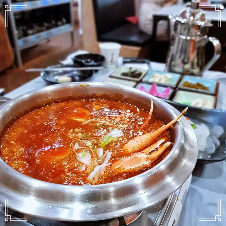 백반기행 붉은대게 문희경 편 대게 게짜박이 게살 돌솥 비빔밥 비빔만두 누룽지밥 솥밥 울진 맛집 소개