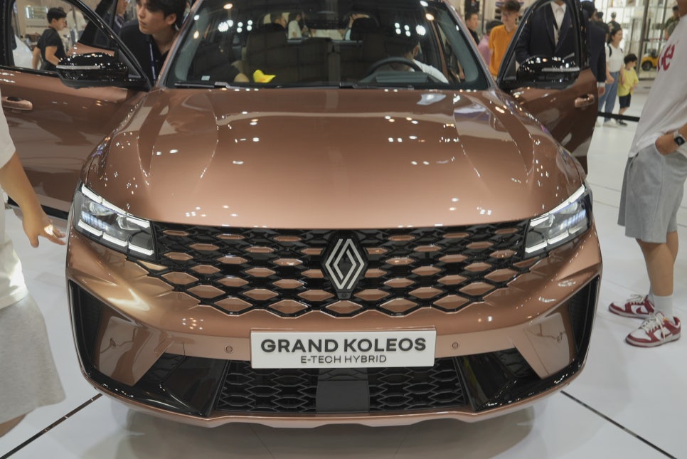 르노 콜레오스 하이브리드 외관 디자인