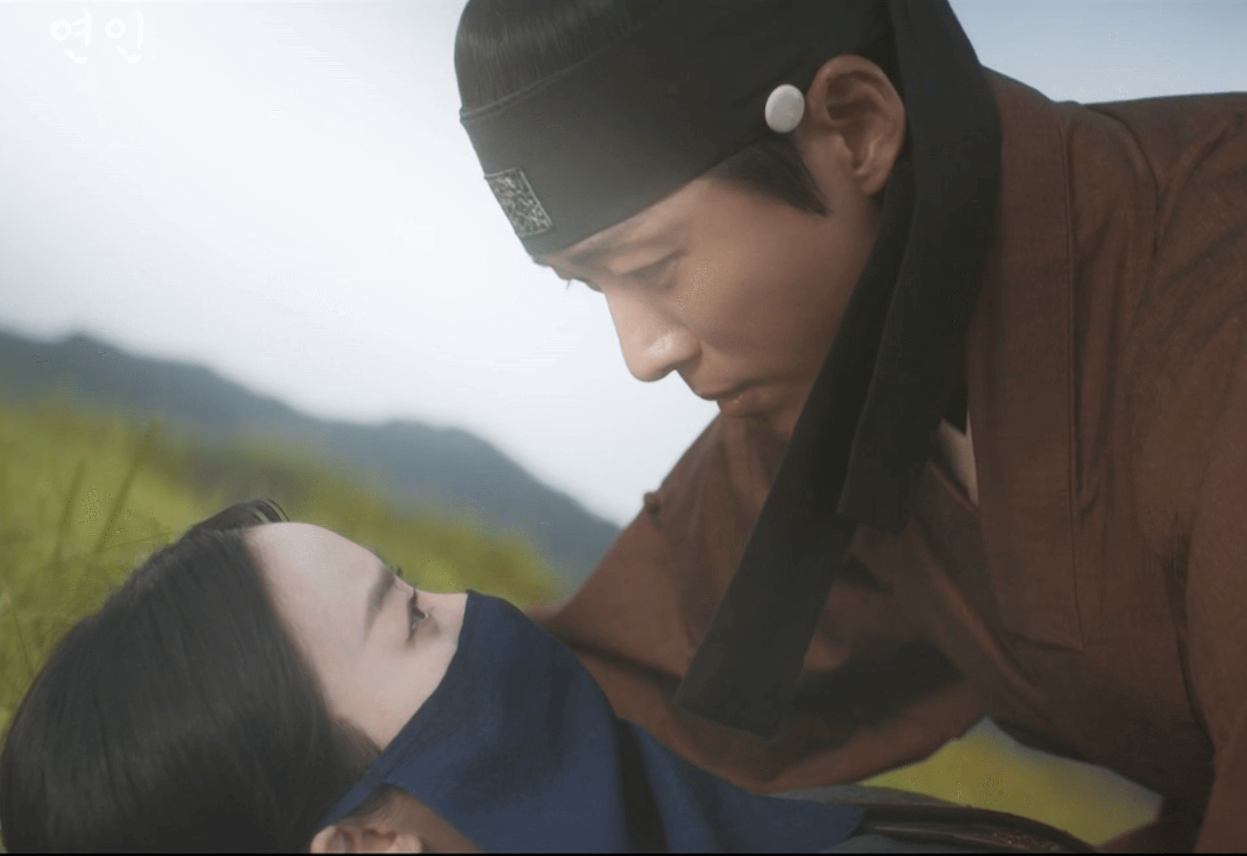 연인 드라마 한 장면 사진