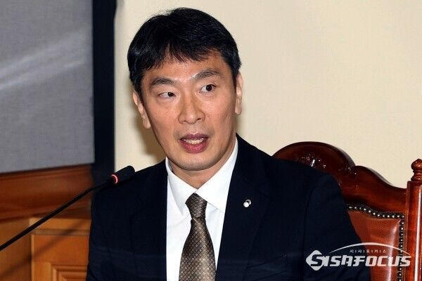 이복현 전 금감원장 업무추진비 의혹 총정리: 미슐랭 10인 식사의 진실과 정보공개 소송 결과