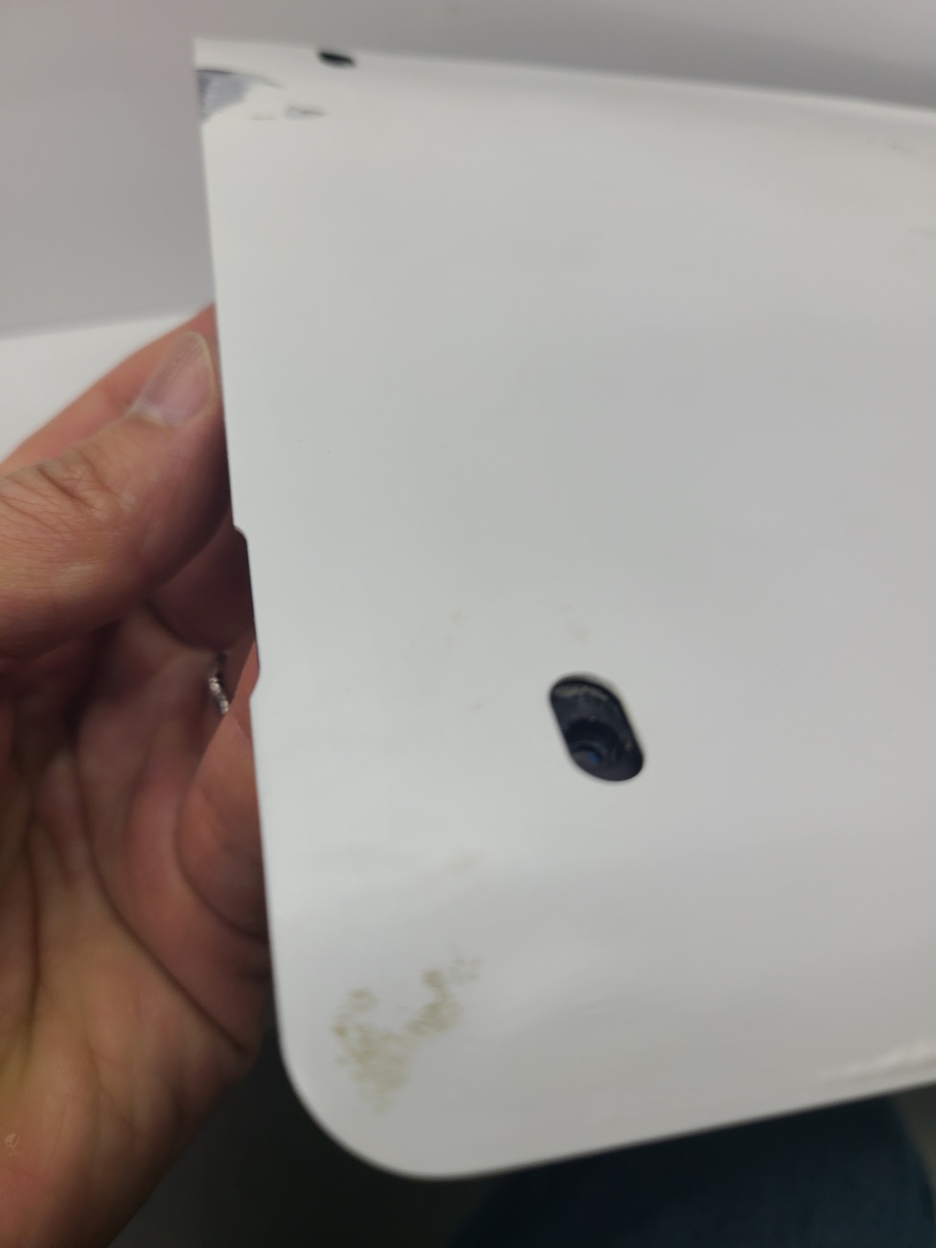 LG노트북 바닥면 부풀어 오름 모습