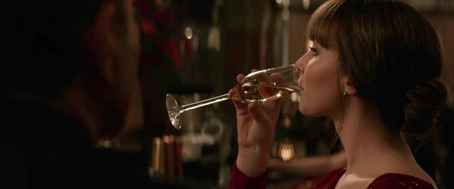 레드 스패로 (2018) 줄거리