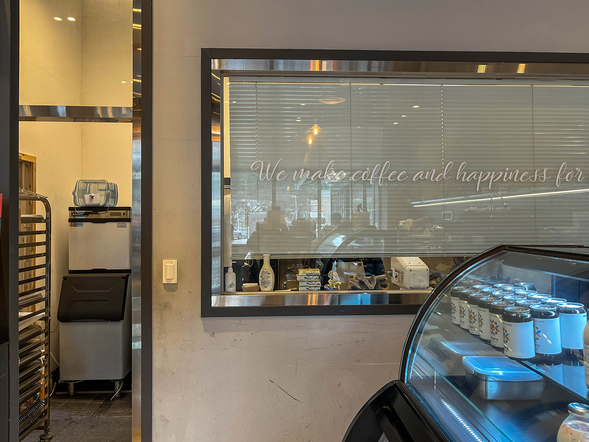 어셈블커피로스터즈 내부