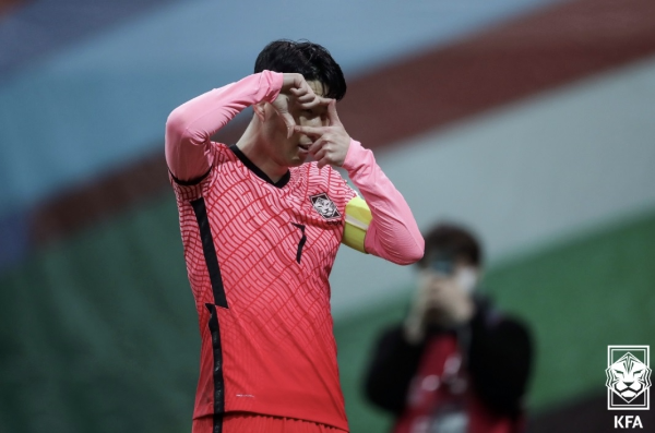 남자 축구 대표팀 손흥민 선수