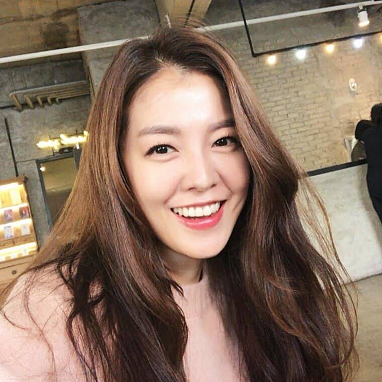 배우-김성은