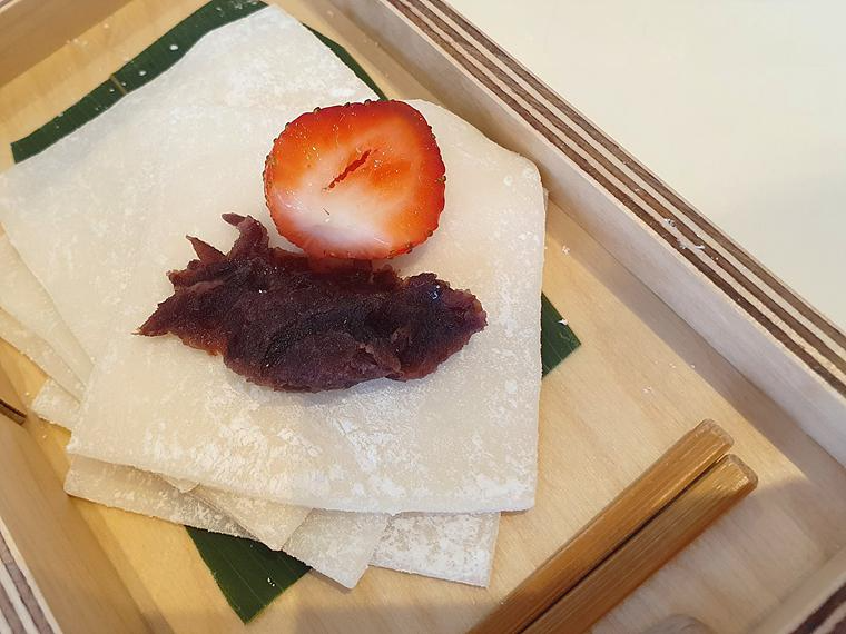 직접싸먹는-테누커피-딸기모찌