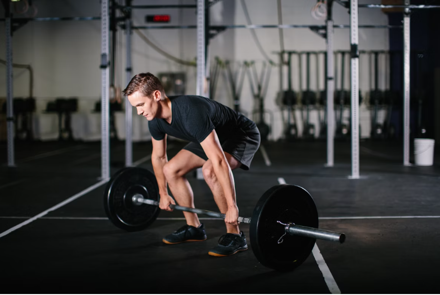데드리프트하는 사진