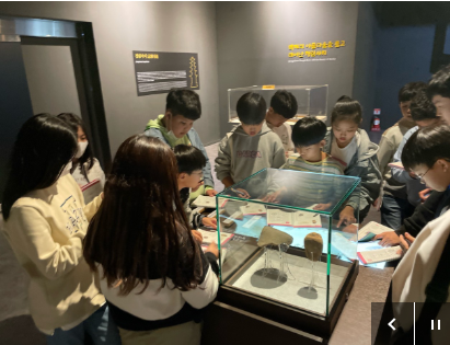 ๋ถ์ฌ ๋ฌธํ์ ์ฐ ์ผํ