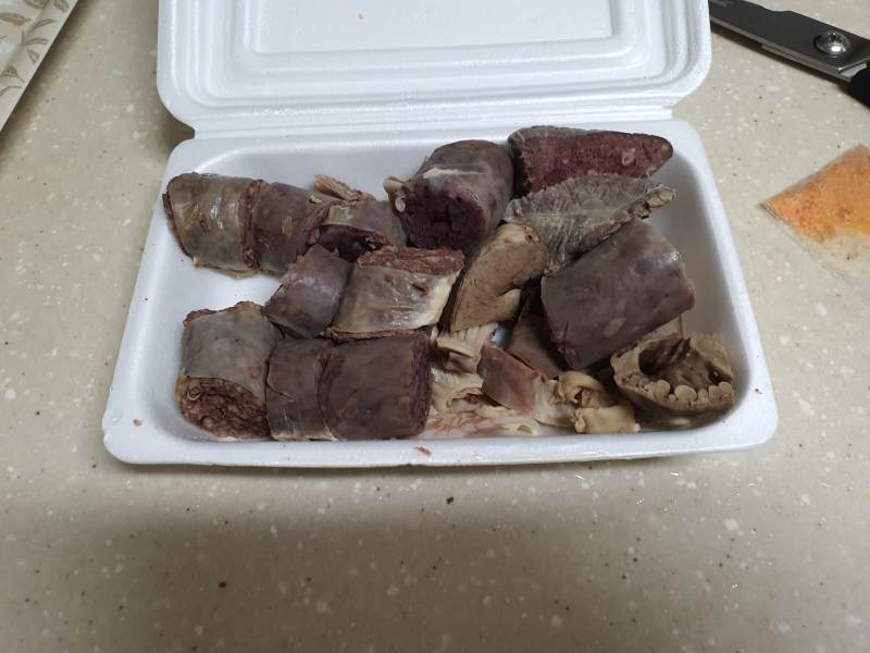 먹다-남은순대
